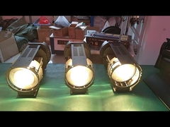 400W Fresnel Spotlight LED RGBAL 5 en 1 Auto zoom Completamente ajustable desde 2.700 hasta 12.000K